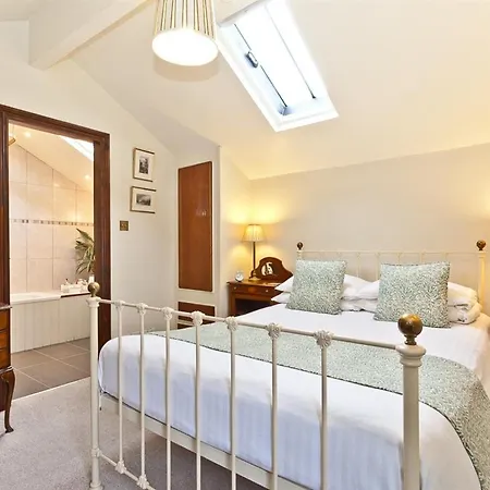 فندق مبيت وإفطار Waterwheel 4*