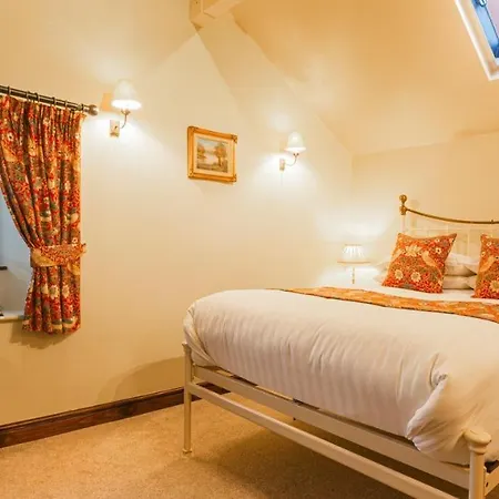 فندق مبيت وإفطار Waterwheel 4*